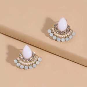 NEW•SO VERY GATSBY UNIQUE VINTAGE STYLE EARRINGS